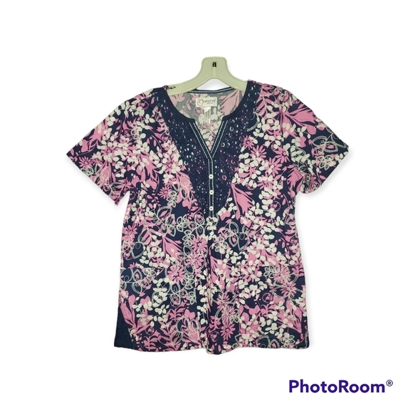 Peaches uniforms scrub top - Picture 1 of 2